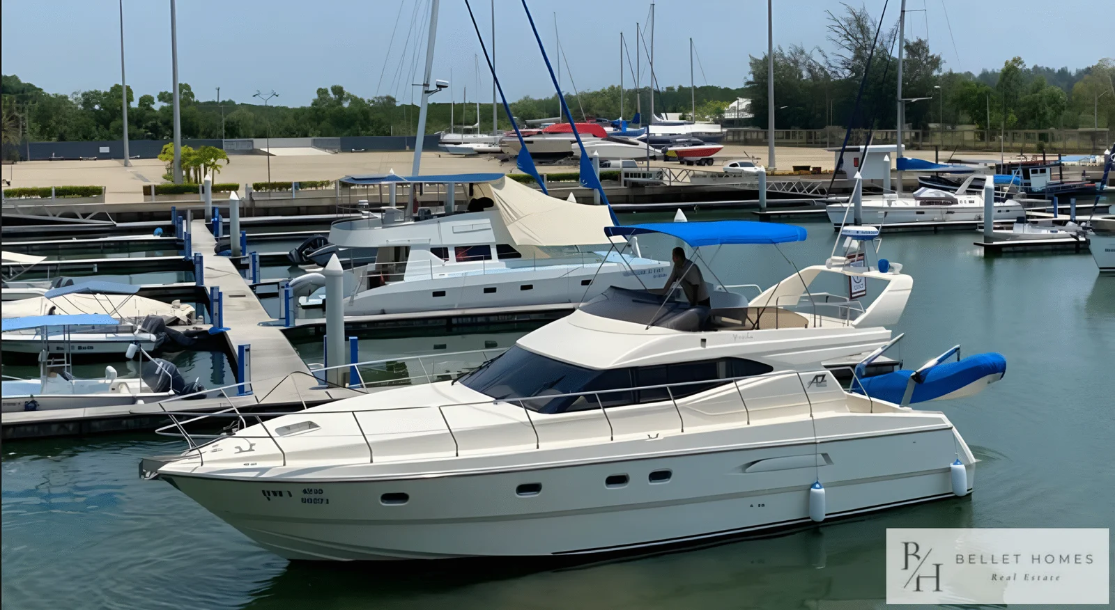 Azimut Flybridge Cruiser