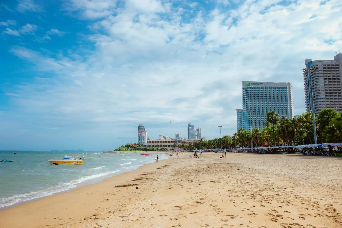 Why Retirees Choose Hua Hin