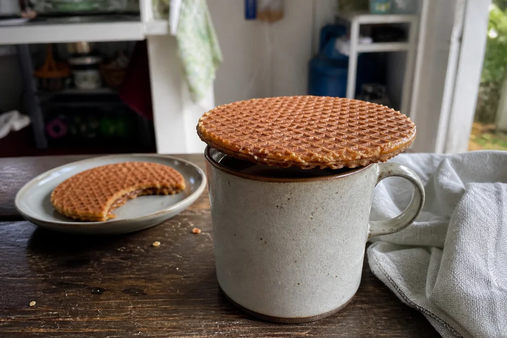 How to Eat a Stroopwafel: The Dutch Coffee Cup Ritual